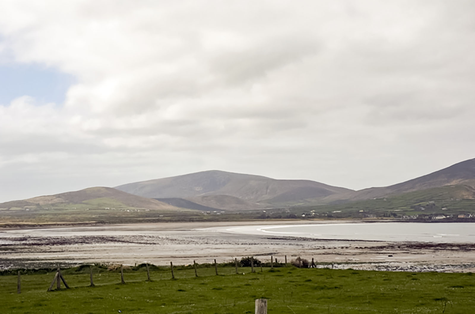 Dingle, Local beach
