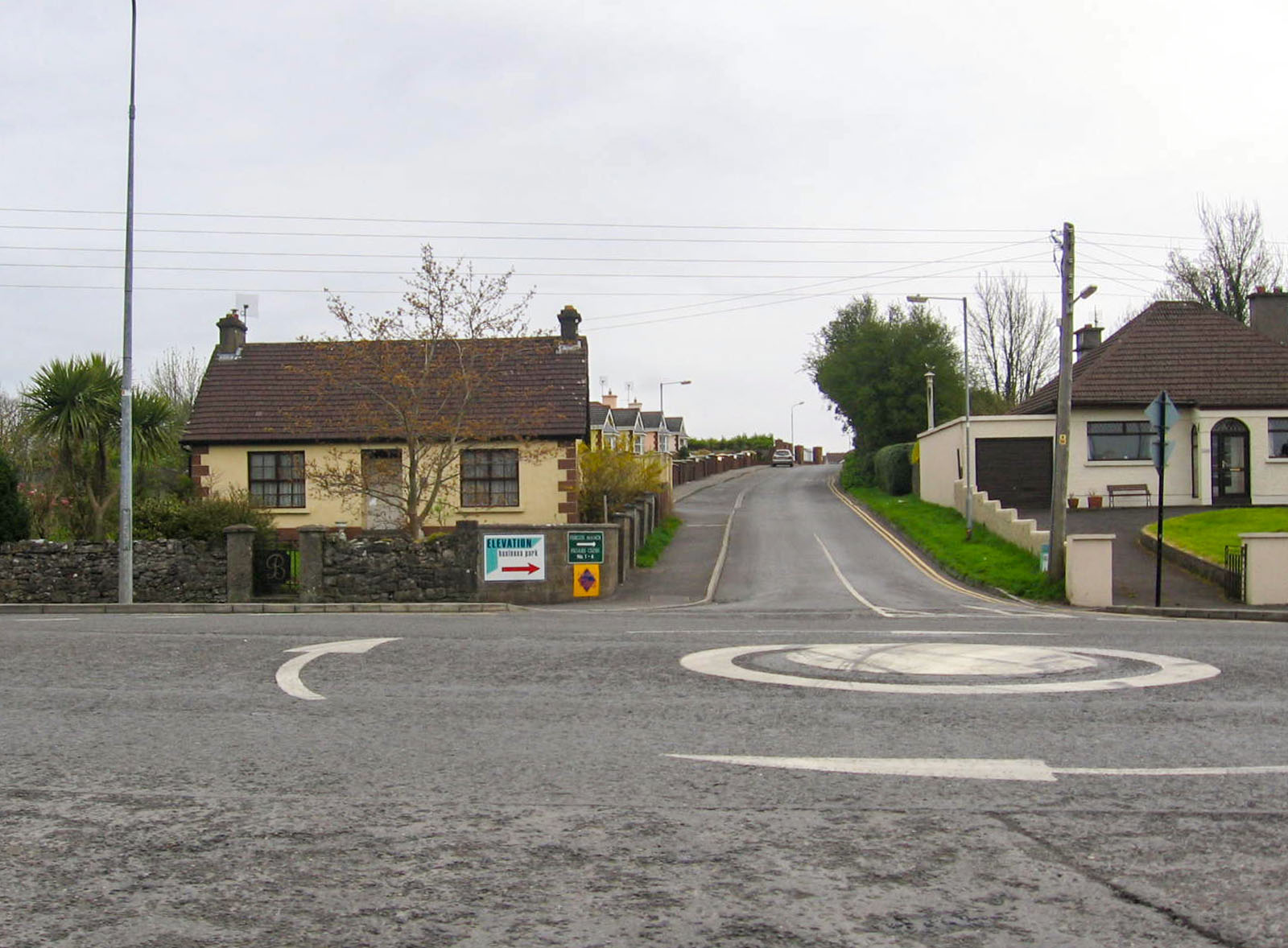 Ennis, Traffic roundabout