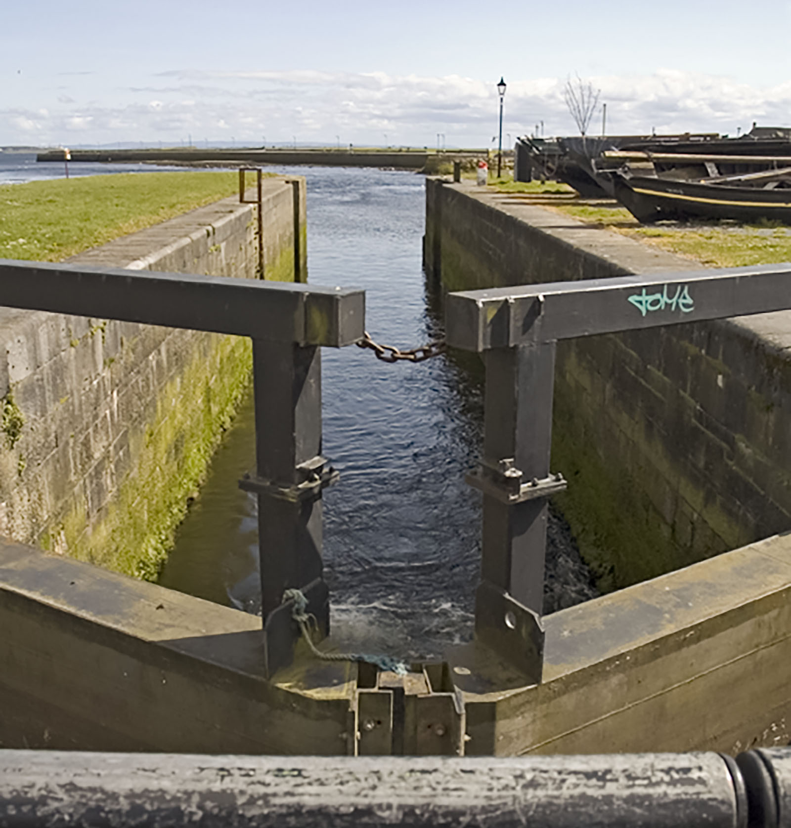 Galway, River Corrib lock