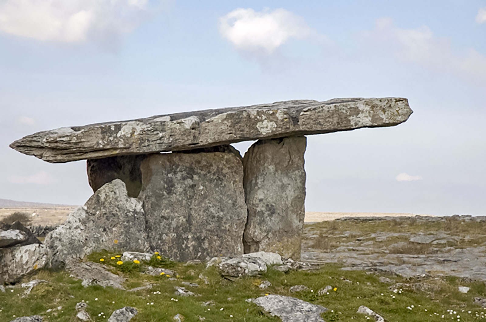 Historic sites, Pollnabron Tomb