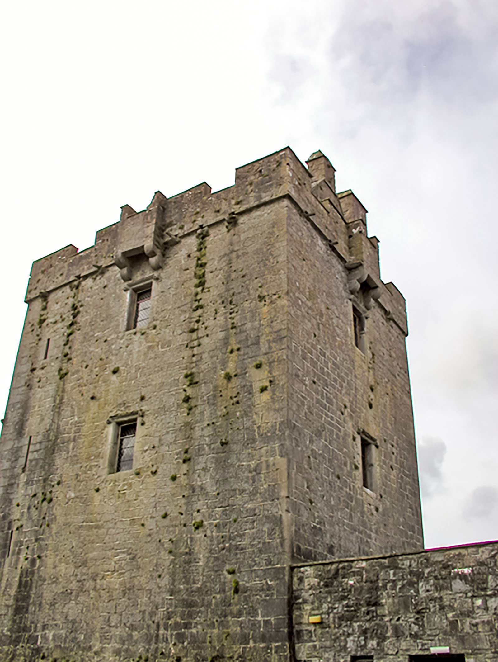 Kinvara, Dougory Castle